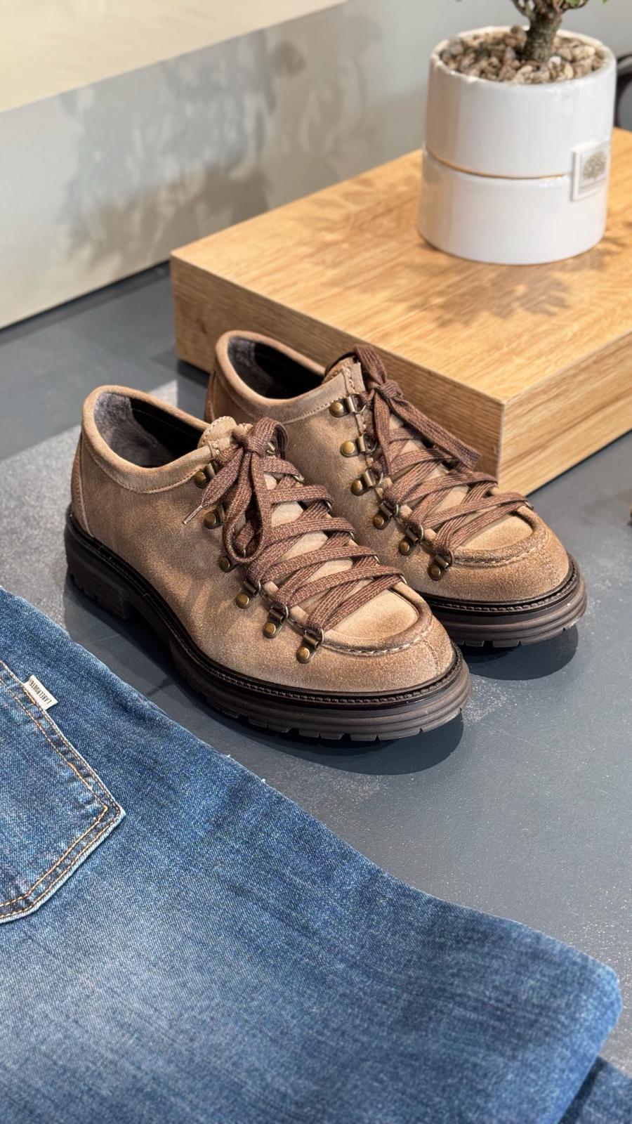 02716_197|7e77824d07570c32c08ada61abc68af3